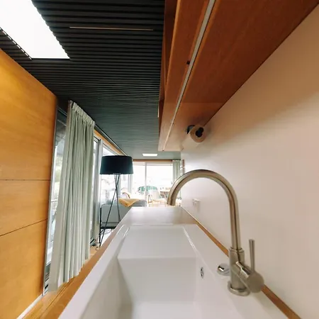 Julia - Schwimmendes *