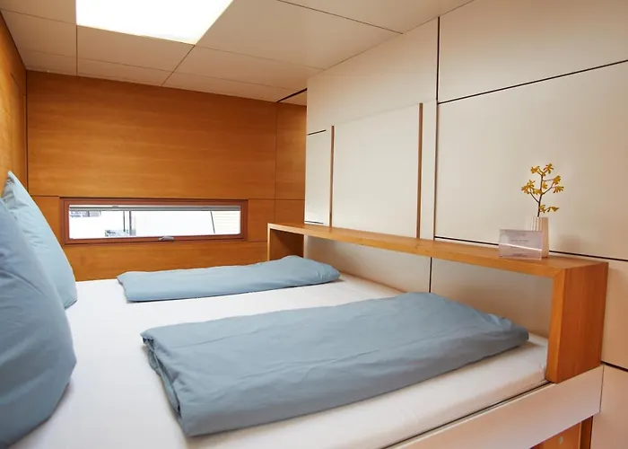 Julia - Schwimmendes Berlijn